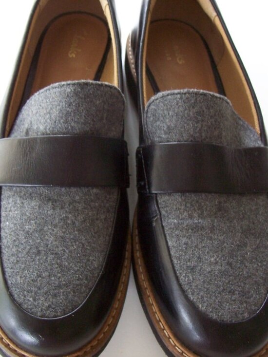 Clarks Shoes - Clarks Women Slip-On Loafer Flat Women's Size 7.5